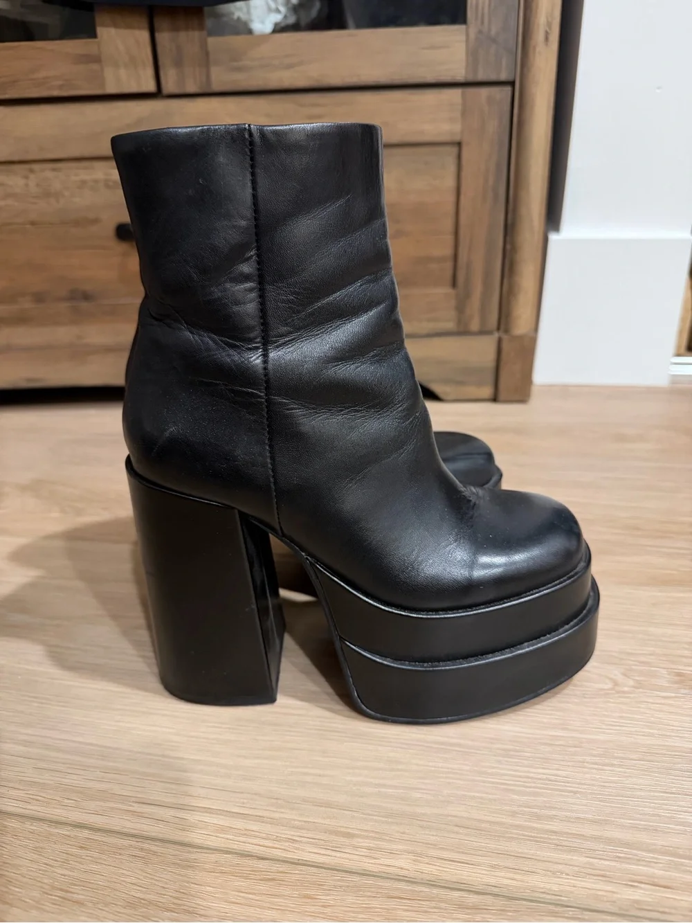 Steve Madden Black Leather Platform Ankle Boots